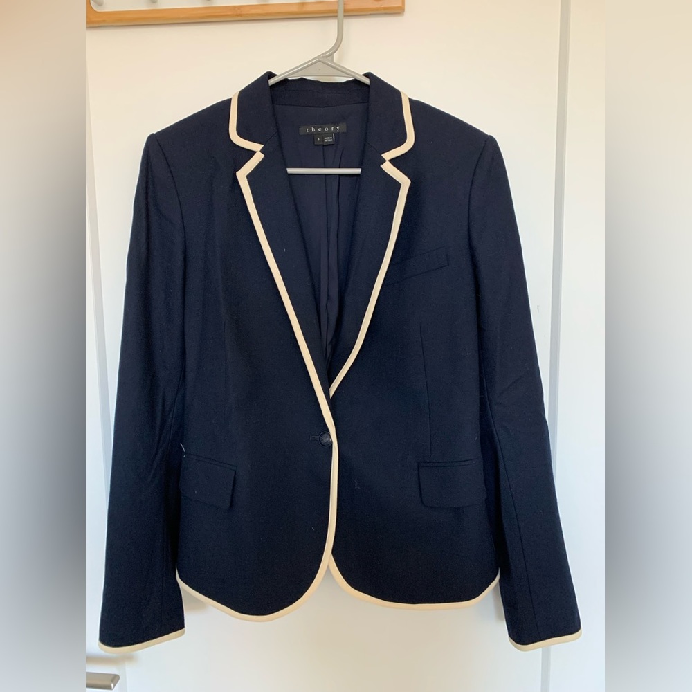 Theory Elisity Blazer. Navy blue with white trim. Womens size 6